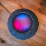 Retraso de Siri y el Impacto en el HomePod con Pantalla de Apple